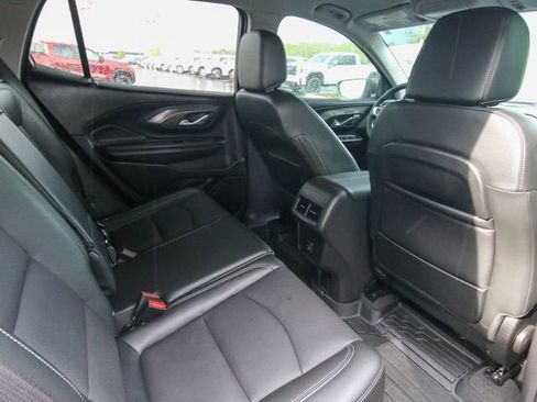 Used 2024 GMC Terrain SLT w/ Infotainment Package II AWD/4WD image 23