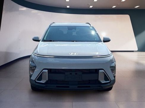 Used 2024 Hyundai Kona SEL AWD/4WD image 8