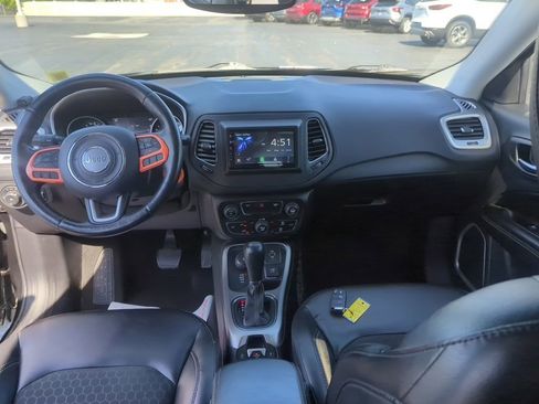 Used 2019 Jeep Compass Latitude w/ Popular Equipment Group AWD/4WD image 27