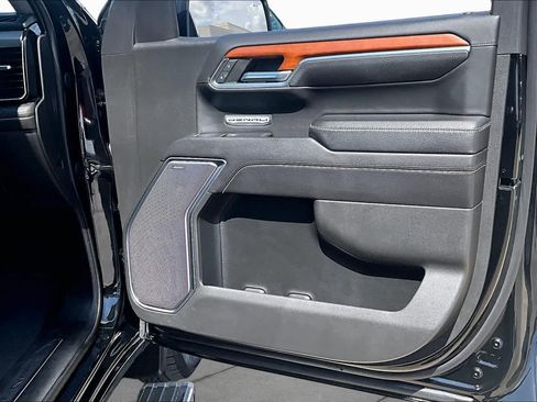 Used 2022 GMC Sierra 1500 Denali RWD image 23