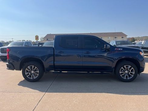 Used 2022 Chevrolet Silverado 1500 RST image 3