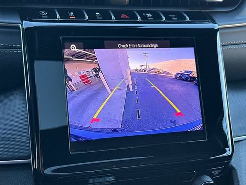 New 2025 Jeep Grand Cherokee Laredo X image 3