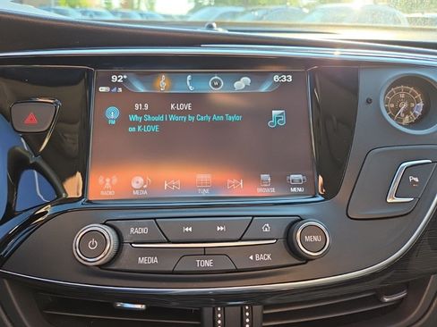 Used 2017 Buick Envision Essence FWD image 20