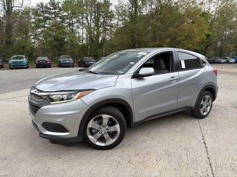 Used 2022 Honda HR-V LX image 5