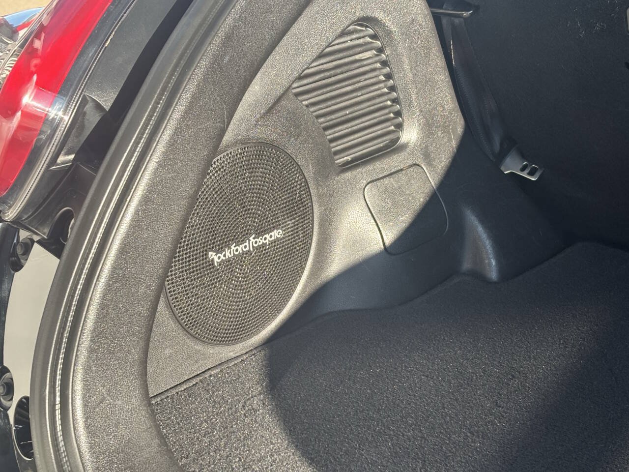 Used 2015 Nissan Juke SL AWD/4WD image 16
