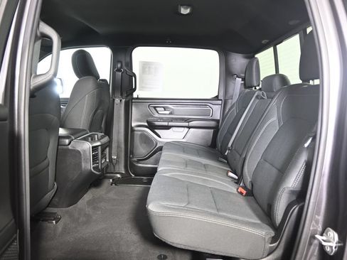 Used 2022 RAM 1500 Big Horn AWD/4WD image 17