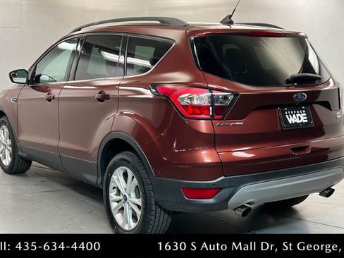Used 2018 Ford Escape SEL AWD/4WD image 3