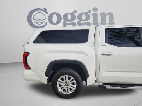 Used 2024 Toyota Tundra SR5 w/ SR5 Premium Package RWD image 31
