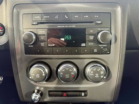 Used 2013 Dodge Challenger R/T RWD image 29