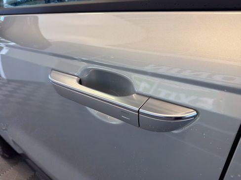 New 2026 Kia Carnival SX Prestige image 9