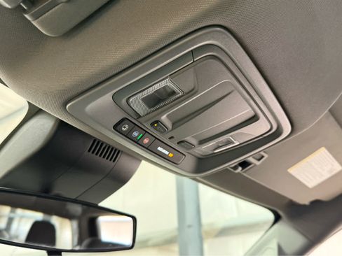 Used 2022 Chevrolet Silverado 1500 Custom image 31