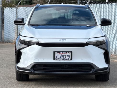 Certified 2024 Toyota bZ4X FWD image 8
