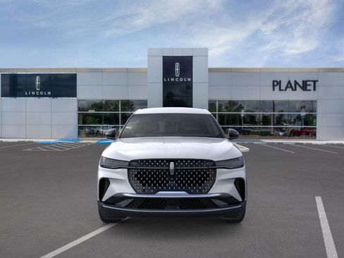 New 2026 Lincoln Nautilus Premier image 6