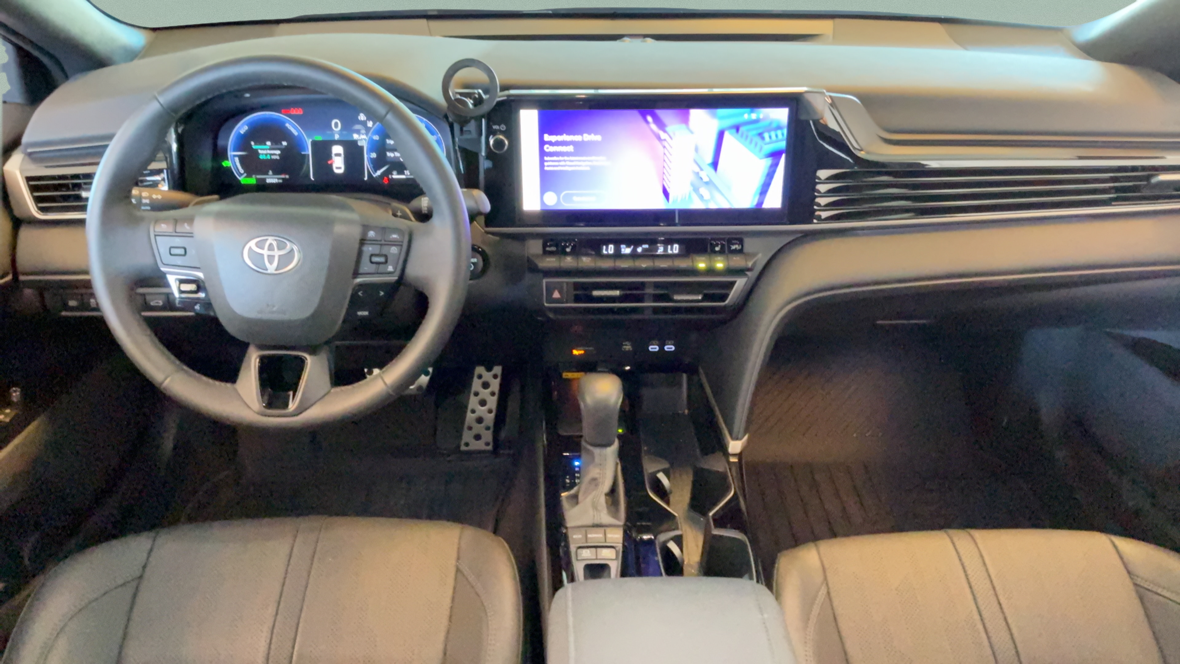 Used 2026 Toyota Camry XSE FWD image 28