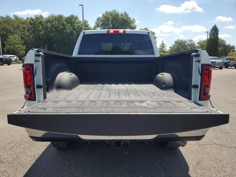 Used 2025 RAM 2500 Big Horn AWD/4WD image 9