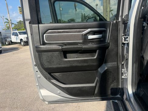 Used 2024 RAM 2500 Big Horn AWD/4WD image 16