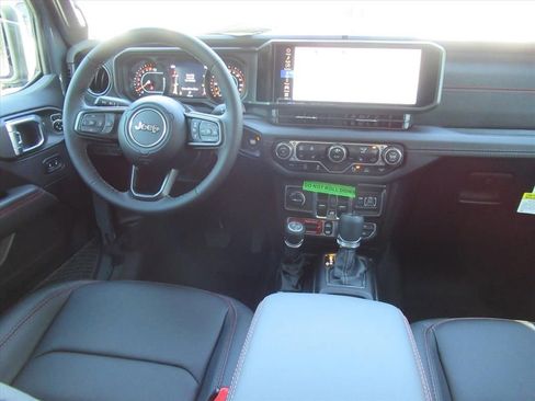 New 2026 Jeep Gladiator Rubicon AWD/4WD image 12