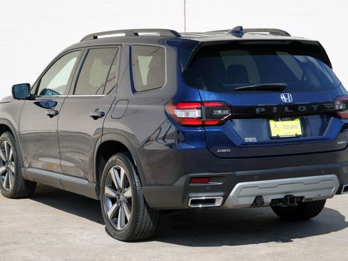 Used 2023 Honda Pilot Elite image 48