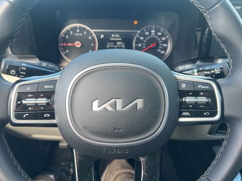 Certified 2023 Kia Sorento S image 60