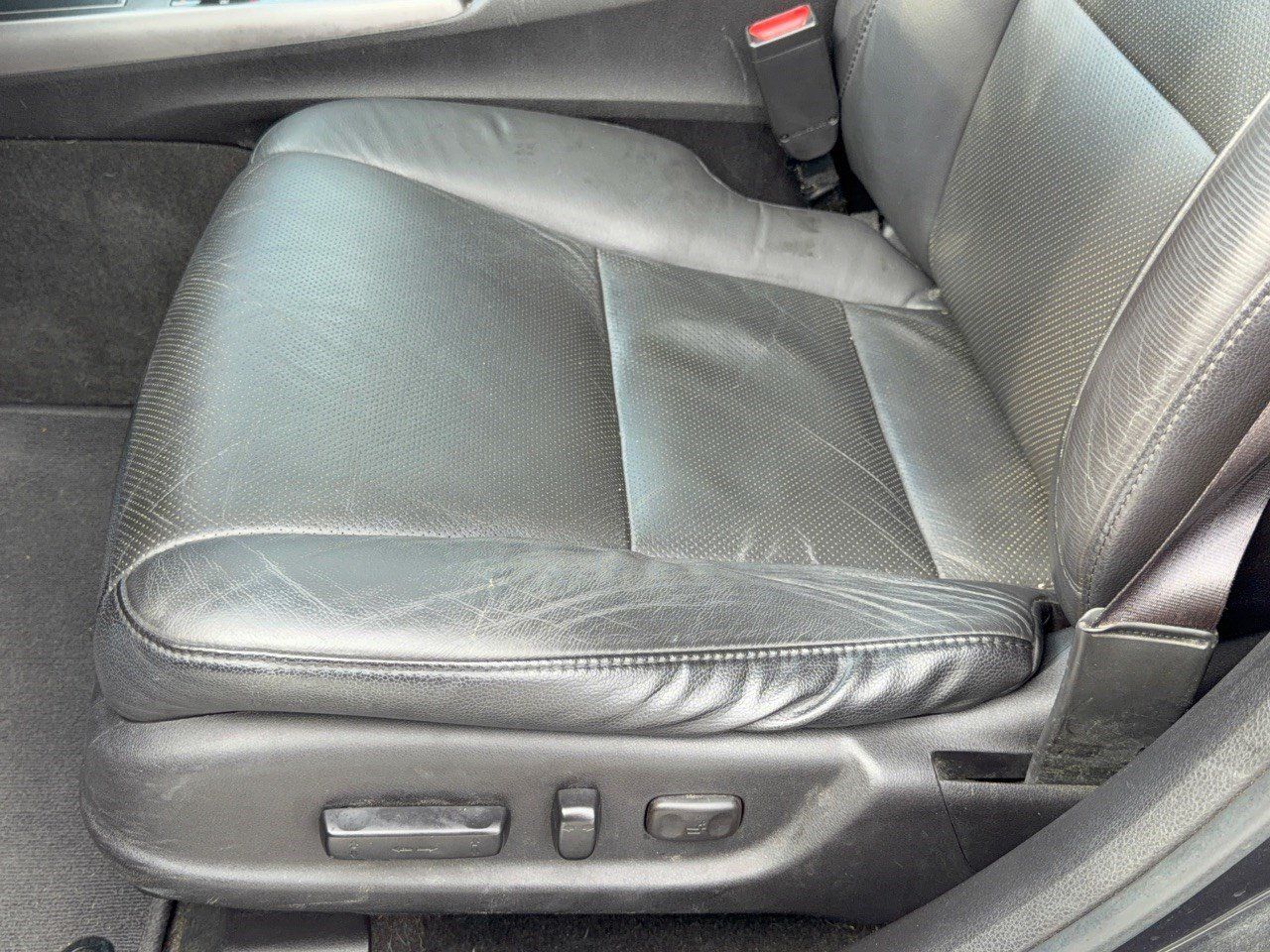 Used 2015 Acura RDX AWD image 16