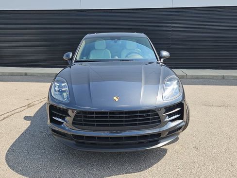 Certified 2019 Porsche Macan S AWD/4WD image 2