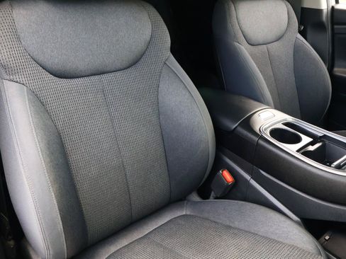 Used 2022 Hyundai Santa Fe SEL FWD image 16