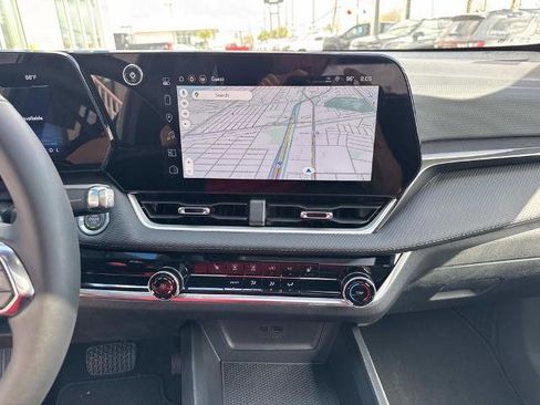 New 2026 Chevrolet Equinox LT image 17