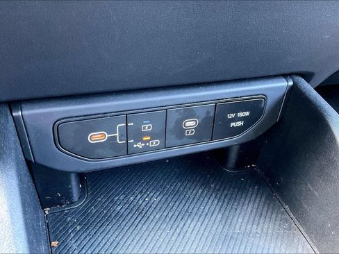 Used 2025 Kia K4 FWD image 32