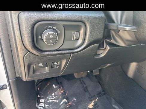 Used 2022 RAM 1500 Big Horn AWD/4WD image 12