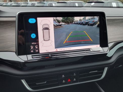 New 2026 Volkswagen Atlas SEL image 30