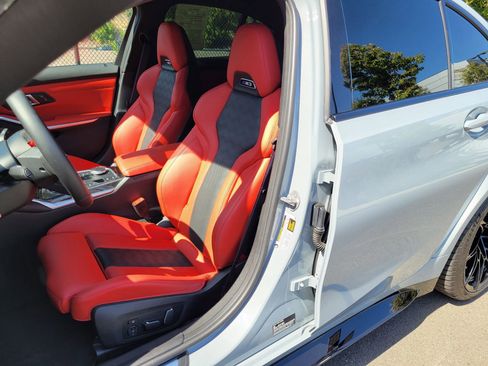Used 2025 BMW M3 w/ Executive Package RWD image 3