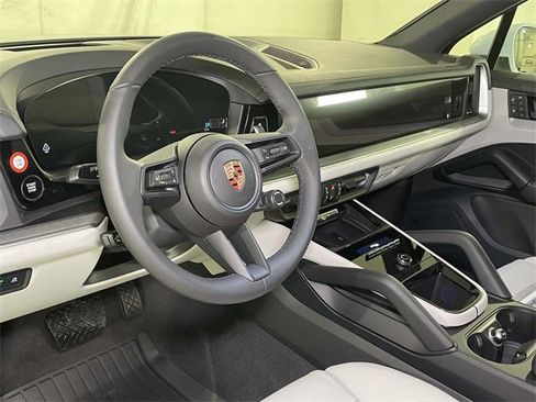 New 2026 Porsche Cayenne image 15