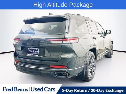 Used 2024 Jeep Grand Cherokee L Summit AWD/4WD image 10