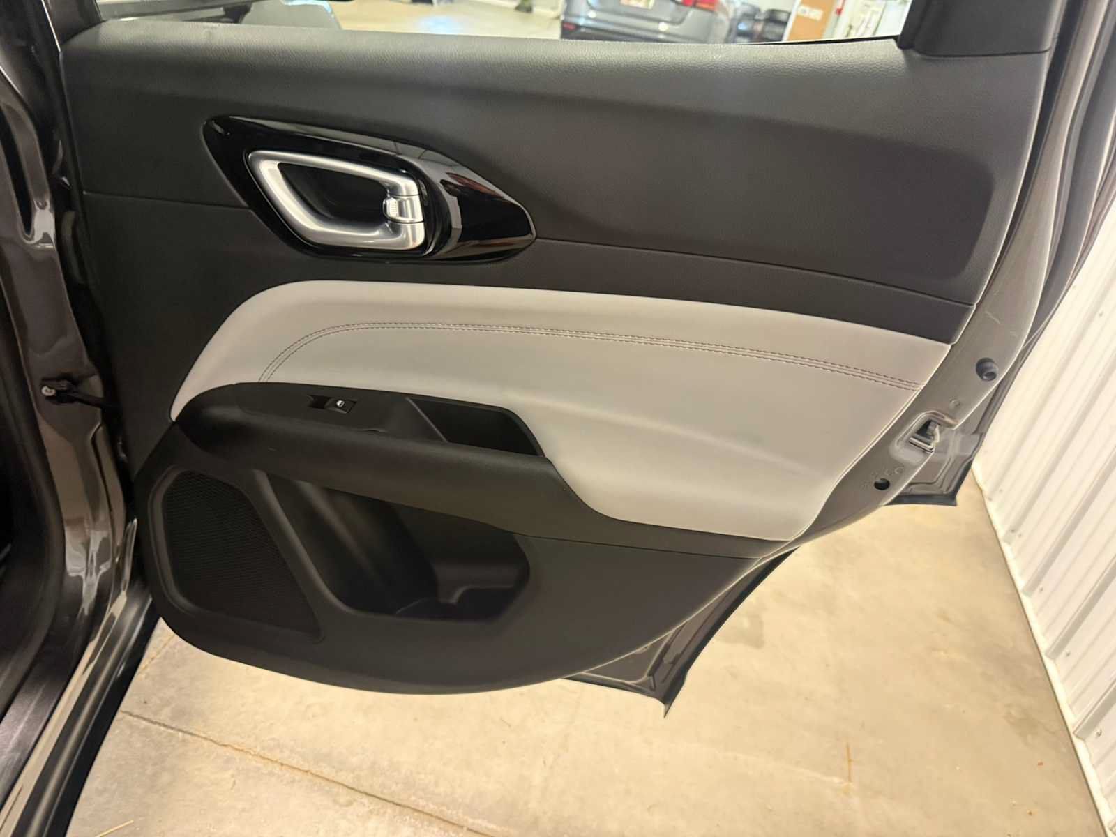 Used 2023 Jeep Compass Limited AWD/4WD image 26