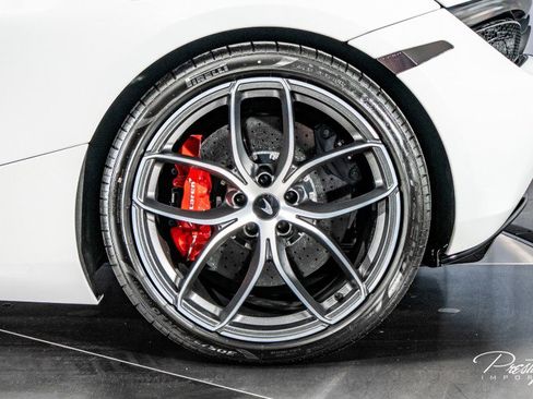 Used 2022 McLaren 720S Spider image 20