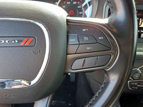 Used 2022 Dodge Charger SXT RWD image 18