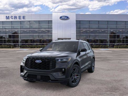 New 2026 Ford Explorer ST-Line w/ ST-Line Street Pack RWD image 2