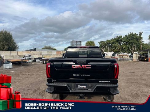 New 2026 GMC Sierra 2500 Denali w/ Denali Reserve Package image 12