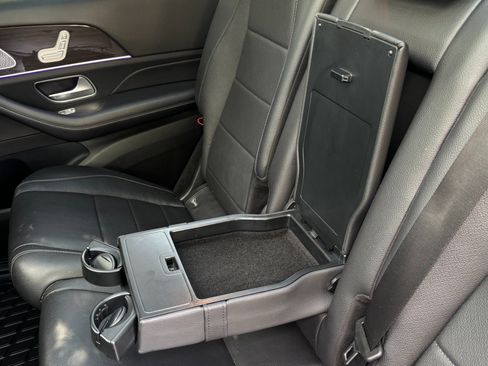 Used 2020 Mercedes-Benz GLS 450 4MATIC image 19