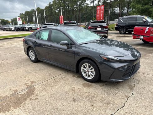 New 2026 Toyota Camry LE FWD image 9