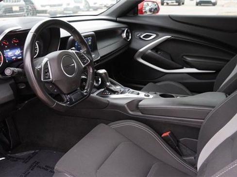 Used 2020 Chevrolet Camaro LT image 14