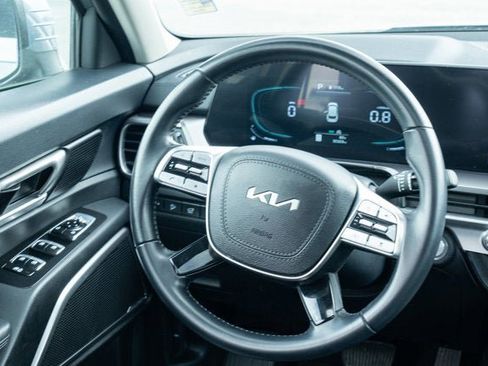 Used 2025 Kia Telluride S AWD/4WD image 30