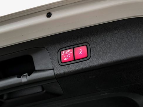 Used 2021 Mercedes-Benz GLS 580 4MATIC image 71