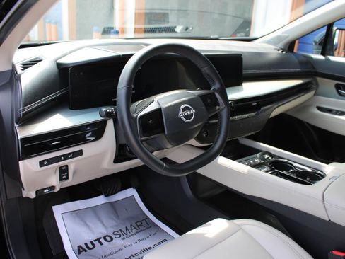 Used 2025 Nissan Murano SL AWD/4WD image 14