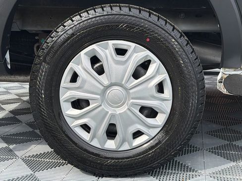Used 2025 Ford Transit 250 Low Roof w/ Exterior Upgrade Package RWD image 17