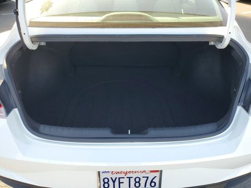 Used 2022 Hyundai Elantra SEL w/ Convenience Package image 7