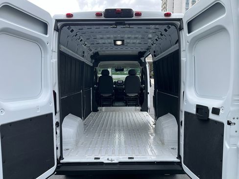 Used 2026 RAM ProMaster 2500 w/ Convenience Group FWD image 30