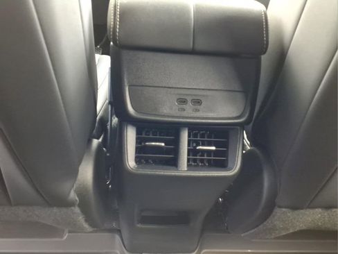 New 2026 GMC Terrain Elevation w/ Elevation Premium Package AWD/4WD image 7