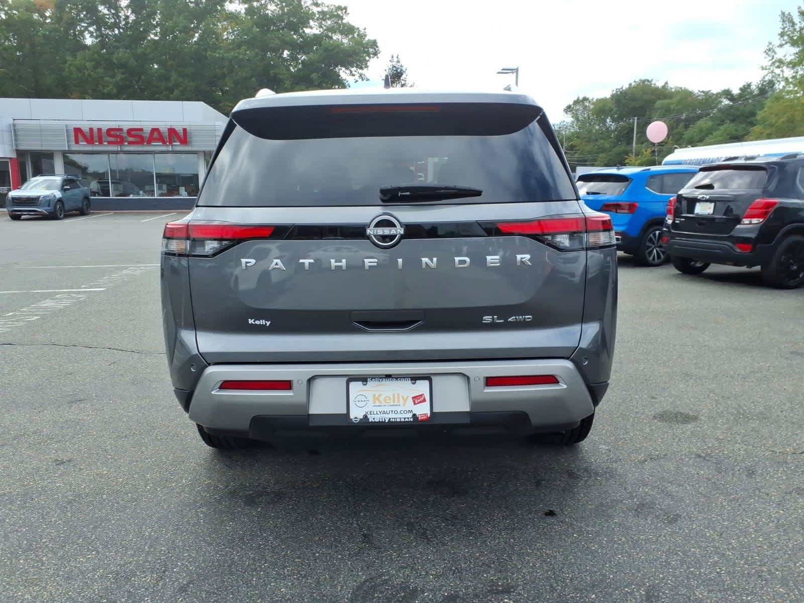 Certified 2025 Nissan Pathfinder SL AWD/4WD image 6
