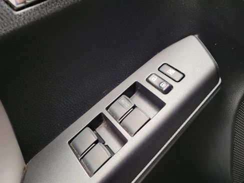 Used 2018 Toyota RAV4 XLE w/ All Weather Liner Package FWD image 27